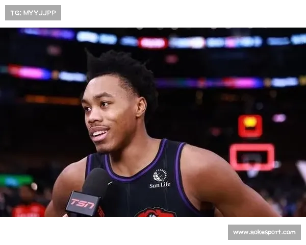 霍姆格伦谈与亚历山大配合:默契逐渐建立信任是基础 霍姆格伦谈与亚历山大配合:默契逐渐建立信任是基础