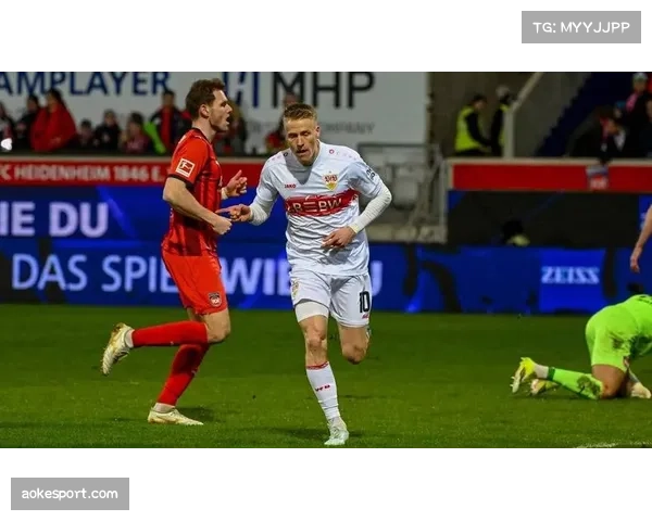 斯图加特客场3-3战平海登海姆，争四形势依旧胶着